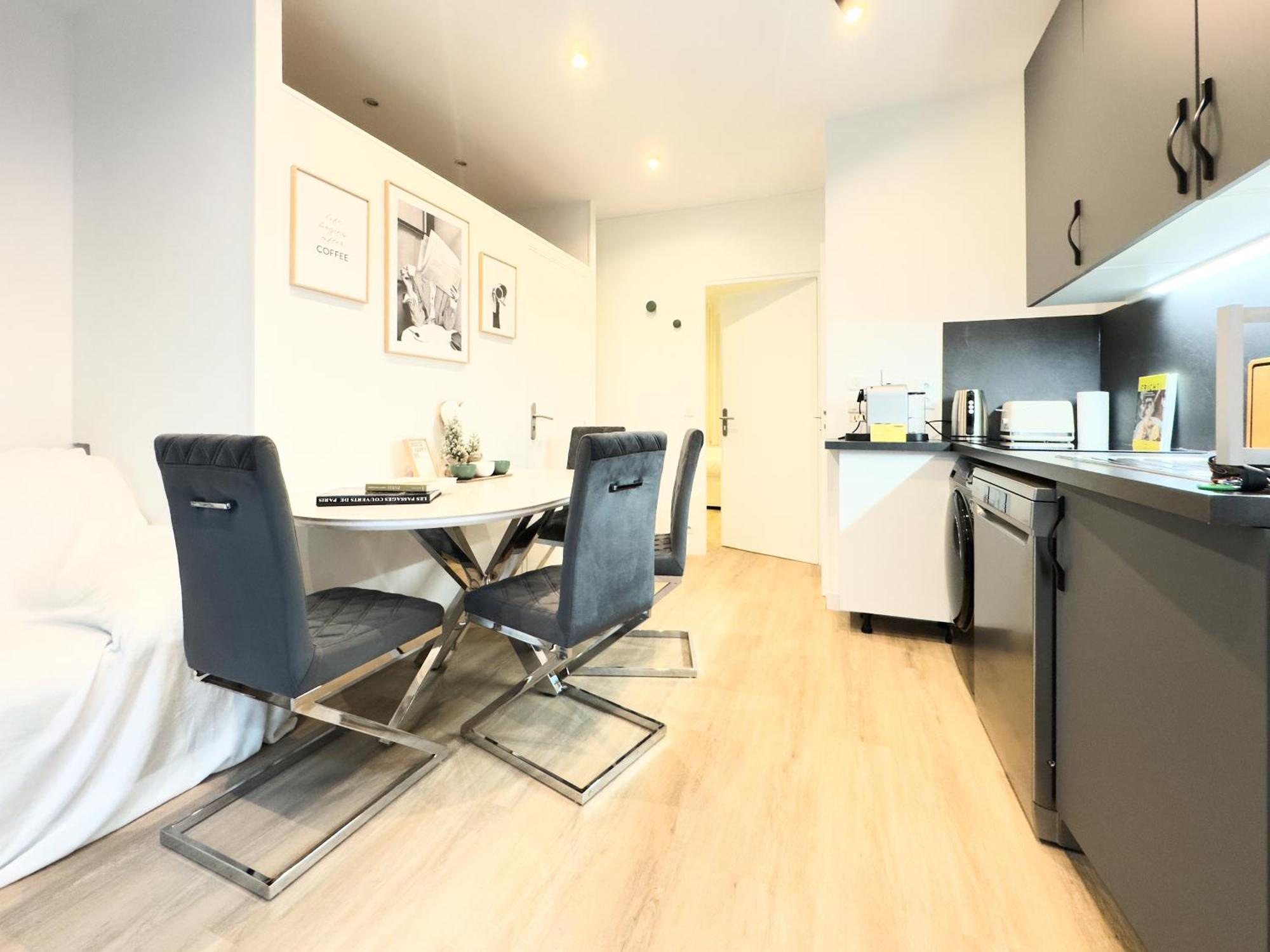 Penbed - Montparnasse 1 - 3 Pieces Apartment *